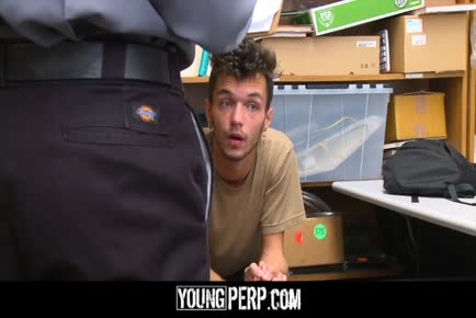 Skinny straight dude sucks security guard's dick- YOUNGPERP.COM